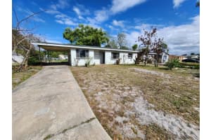 910 EMERALD DRIVE, MOUNT DORA, FL 32757 - MLS#MFRO6395912