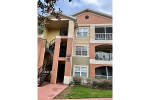 1939 SUMMER CLUB APT DRIVE, OVIEDO, FL 32765 - MLS#MFRO6395939