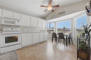 1014 CHALLENGER AVENUE, DAVENPORT, FL 33897 - MLS#MFRO6396012