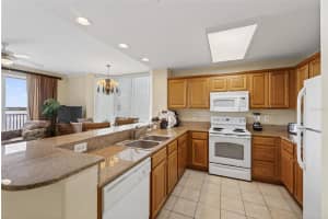 13415 BLUE HERON BEACH DRIVE, ORLANDO, FL 32821 - MLS#MFRO6396015