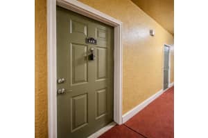 4207 DALE MABRY HIGHWAY, TAMPA, FL 33611 - MLS#MFRO6396287