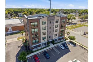 100 DEWEY STREET, EUSTIS, FL 32726 - MLS#MFRO6396643