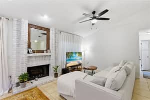 328 BAYSIDE AVENUE, WINTER GARDEN, FL 34787 - MLS#MFRO6396654