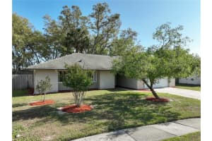 328 Shadow Oak Dr, CASSELBERRY