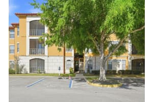 6169 METROWEST BOULEVARD, ORLANDO, FL 32835 - MLS#MFRO6396780