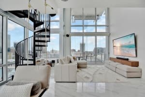 150 ROBINSON STREET, ORLANDO, FL 32801 - MLS#MFRO6396999