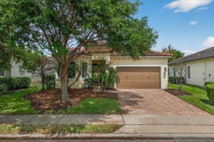 10429 STAPELEY DR, ORLANDO, FL 32832 - MLS#MFRO6397044