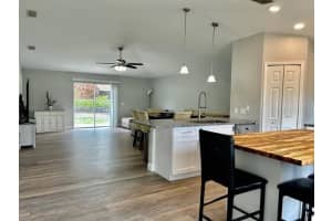 898 FARRINGTON DRIVE, DELTONA, FL 32725 - MLS#MFRO6397059