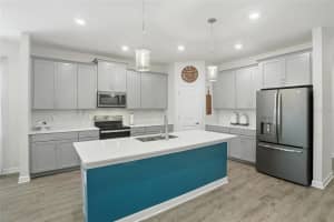 2154 CAMDEN LOOP, DAVENPORT, FL 33837 - MLS#MFRO6397159