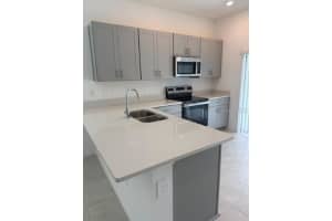 2927 SKYLINE LOOP, KISSIMMEE, FL 34758 - MLS#MFRO6397163