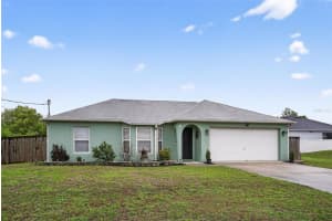 2810 Arrendonda Dr, DELTONA