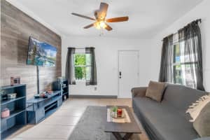 271 LINCOLN ROAD, CASSELBERRY, FL 32707 - MLS#MFRO6397407