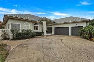 2460 LIELASUS DRIVE, ORLANDO, FL 32835 - MLS#MFRO6397673