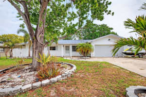 1565 S Evergreen Ave, CLEARWATER