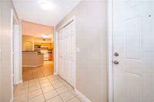 6663 QUEENS BOROUGH AVENUE, ORLANDO, FL 32835 - MLS#MFRO6397717