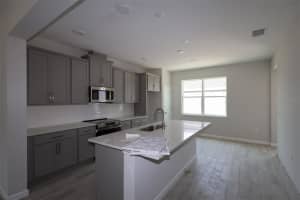 1402 MOUNT ROYAL DRIVE, ST CLOUD, FL 34771 - MLS#MFRO6397886