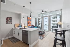 101 EOLA DRIVE, ORLANDO, FL 32801 - MLS#MFRO6397976