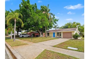 4037 MAVERICK AVENUE, SARASOTA, FL 34233 - MLS#MFRO6397987