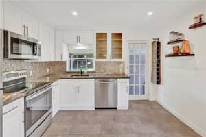 1016 SMITH STREET, ORLANDO, FL 32804 - MLS#MFRO6398005