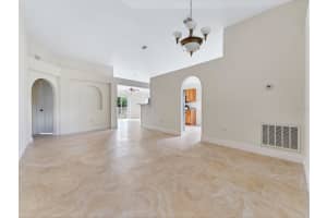 2111 CORNER POINT COURT, ORLANDO, FL 32820 - MLS#MFRO6398023