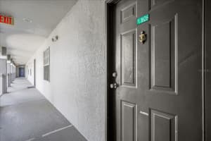 13803 FAIRWAY ISLAND DRIVE, ORLANDO, FL 32837 - MLS#MFRO6398130