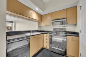 322 CENTRAL BOULEVARD, ORLANDO, FL 32801 - MLS#MFRO6398154