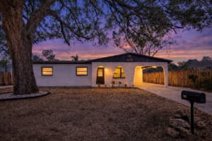 6020 CRESTHILL DRIVE, TAMPA, FL 33615 - MLS#MFRO6398178