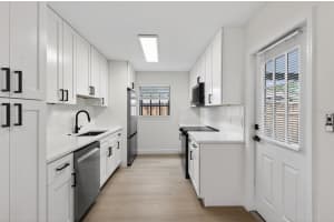 6020 CRESTHILL DRIVE, TAMPA, FL 33615 - MLS#MFRO6398178