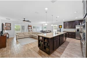 186 FLATWOODS LOOP, DAVENPORT, FL 33837 - MLS#MFRO6398253