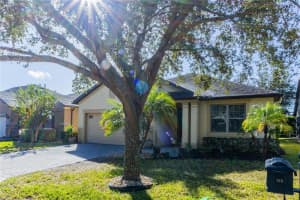 519 CADIZ DRIVE, DAVENPORT, FL 33837 - MLS#MFRO6398279