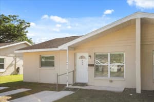 643 HUMMINGBIRD LANE, ORLANDO, FL 32825 - MLS#MFRO6398291