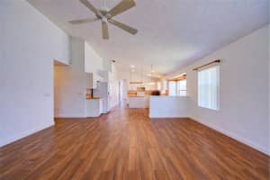 635 ROCHESTER LOOP, DAVENPORT, FL 33897 - MLS#MFRO6398348