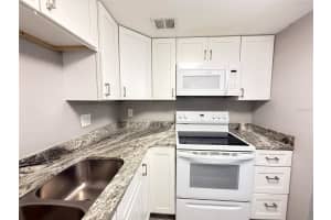 950 LAKE DESTINY ROAD, ALTAMONTE SPRINGS, FL 32714 - MLS#MFRO6398350