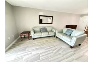 950 LAKE DESTINY ROAD, ALTAMONTE SPRINGS, FL 32714 - MLS#MFRO6398350