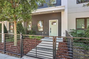 212 PINELOCH AVENUE, ORLANDO, FL 32806 - MLS#MFRO6398403