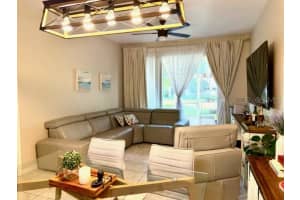 6451 OLD PARK LANE, ORLANDO, FL 32835 - MLS#MFRO6398451