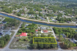 1103 DOROTHY AVENUE, LEHIGH ACRES, FL 33971 - MLS#MFRO6398462