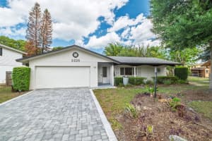 2225 Winter Woods Blvd, WINTER PARK