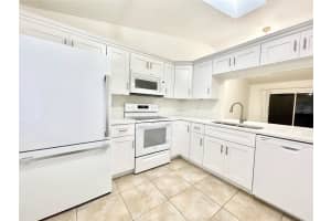 9816 RIVER CREST COURT, ORLANDO, FL 32825 - MLS#MFRO6398745