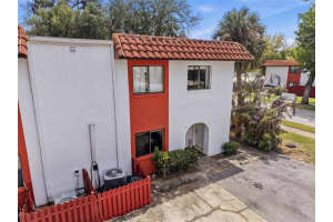 910 BIG TREE ROAD, SOUTH DAYTONA, FL 32119 - MLS#MFRO6399128