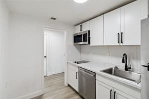 55 SEA PARK BOULEVARD, SATELLITE BEACH, FL 32937 - MLS#MFRO6399163