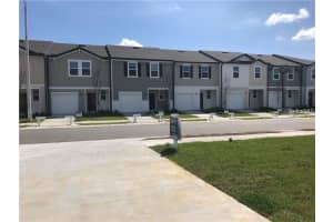 342 Madison Dr, DAVENPORT