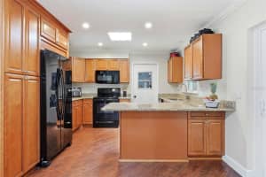 130 LEMON LANE, LONGWOOD, FL 32750 - MLS#MFRO6399585