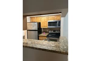 238 AFTON SQUARE, ALTAMONTE SPRINGS, FL 32714 - MLS#MFRO6399605