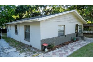 1021 MCNAMEE STREET, LEESBURG, FL 34748 - MLS#MFRO6399665
