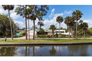 96 E Bayshore Dr, PORT ORANGE