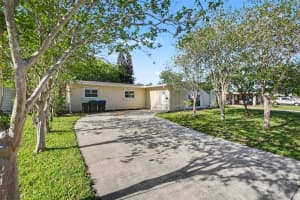 722 GALSWORTHY AVENUE, ORLANDO, FL 32809 - MLS#MFRO6399779