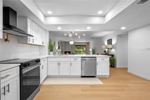 1055 KENSINGTON PARK DRIVE, ALTAMONTE SPRINGS, FL 32714 - MLS#MFRO6400034