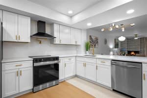 1055 KENSINGTON PARK DRIVE, ALTAMONTE SPRINGS, FL 32714 - MLS#MFRO6400034