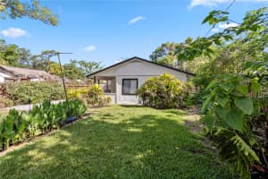 847 CARLSON DRIVE, ORLANDO, FL 32804 - MLS#MFRO6400036